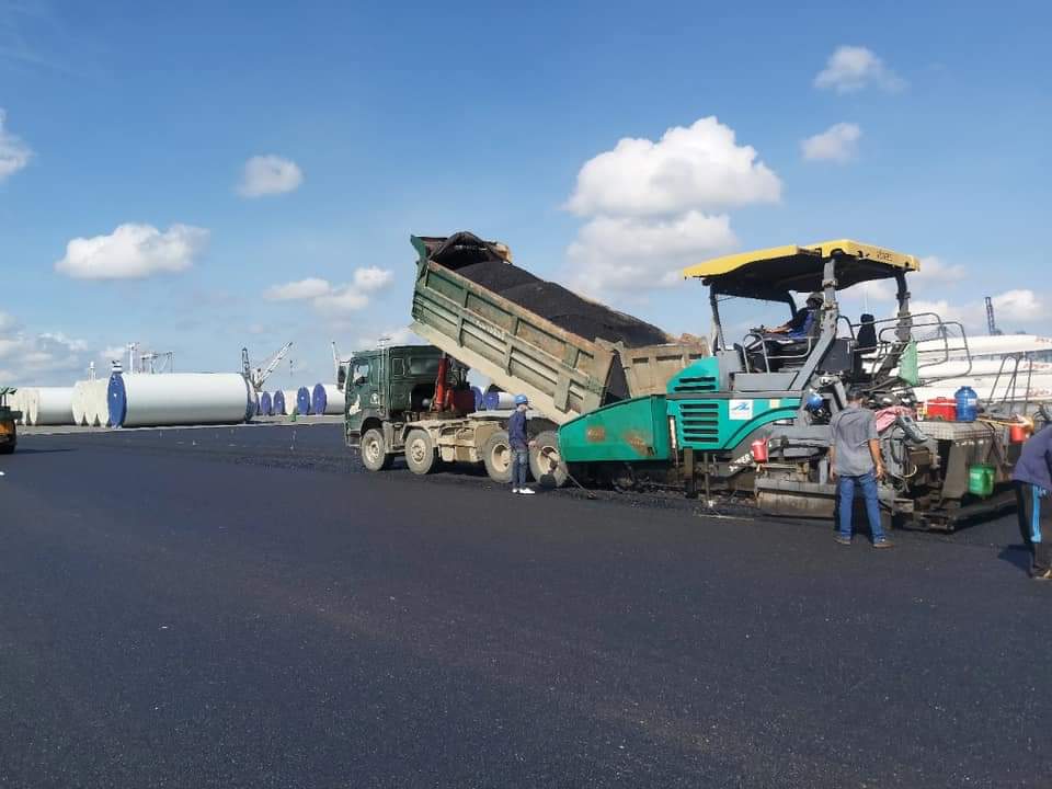 Trải thảm bê tông nhựa đem lại an toàn cho mọi người