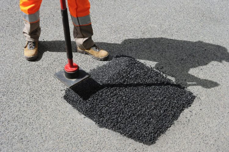 Ứng dụng của bê tông nhựa dùng để vá ổ trên đường